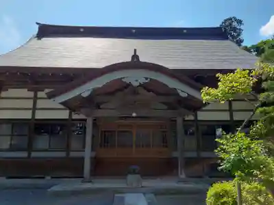 成沢寺の本殿・本堂