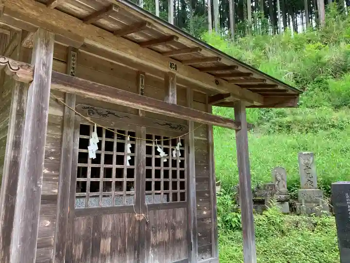 八百比丘尼堂(栃木県)