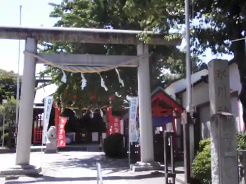 葛飾氷川神社の鳥居