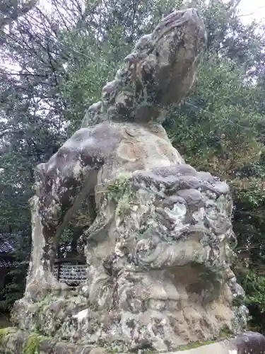 倉田八幡宮の狛犬