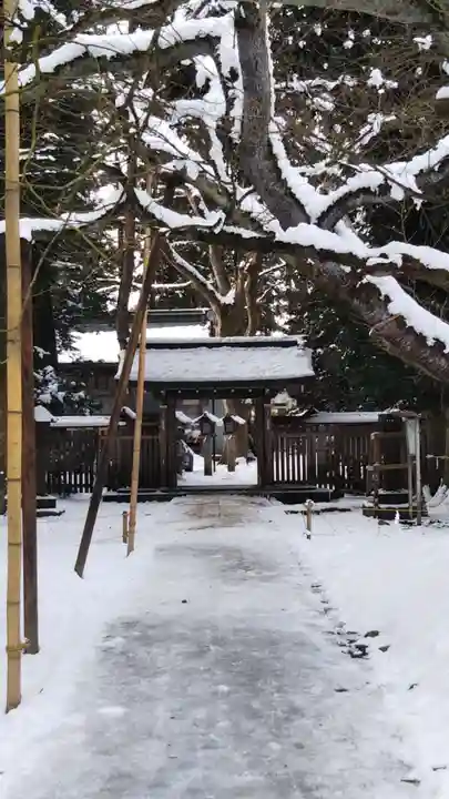 伊佐須美神社の山門・神門