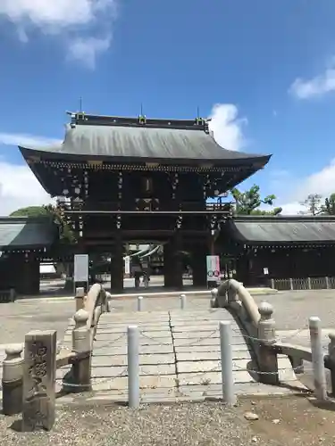 真清田神社の山門・神門