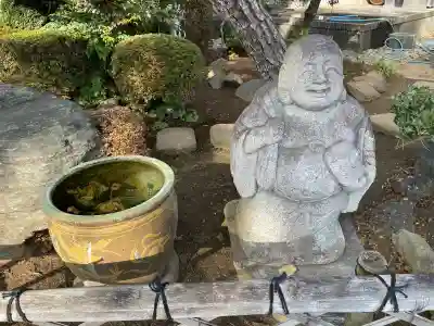 眞隆寺の{uncategorized: "未分類", other: "その他", undefined: "問題あり", building: "その他建物", grave: "お墓", sacred_gate: "鳥居", guardian: "狛犬", statue: "像", buddha: "仏像", history: "歴史", nature: "自然", garden: "庭園", animal: "動物", pagoda: "塔", temizu: "手水舎", mountain_gate: "山門・神門", sanctuary: "本殿・本堂", subordinate: "末社・摂社", art: "芸術", scenery: "景色", jizo: "地蔵", ema: "絵馬", goshuin: "御朱印", omikuji: "おみくじ", items: "授与品その他", amulet: "お守り", goshuincho: "御朱印帳", eats: "食事", festival: "お祭り", votive_dance: "神楽", shichigosan: "七五三参", wedding: "結婚式", experience: "体験その他", initially: "初詣", around: "周辺", anti_infection: "感染症対策"}