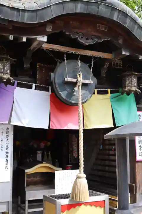 瀧不動尊の本殿・本堂