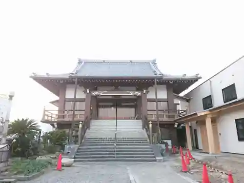 西照寺の本殿・本堂