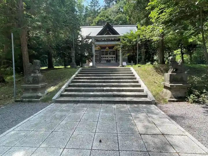 由仁神社(北海道)