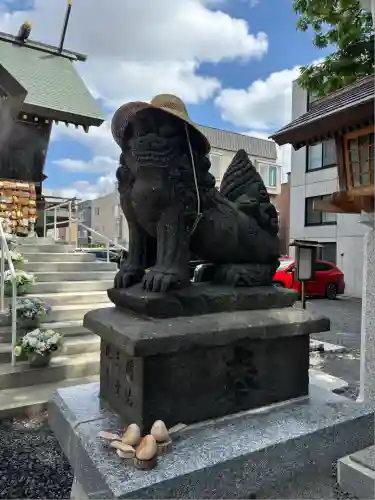 札幌諏訪神社の狛犬