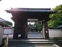 篠津神社の山門・神門