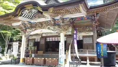 宝登山神社の本殿・本堂