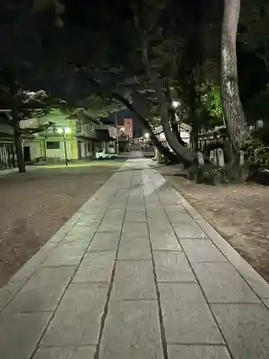 茨木神社の{uncategorized: "未分類", other: "その他", undefined: "問題あり", building: "その他建物", grave: "お墓", sacred_gate: "鳥居", guardian: "狛犬", statue: "像", buddha: "仏像", history: "歴史", nature: "自然", garden: "庭園", animal: "動物", pagoda: "塔", temizu: "手水舎", mountain_gate: "山門・神門", sanctuary: "本殿・本堂", subordinate: "末社・摂社", art: "芸術", scenery: "景色", jizo: "地蔵", ema: "絵馬", goshuin: "御朱印", omikuji: "おみくじ", items: "授与品その他", amulet: "お守り", goshuincho: "御朱印帳", eats: "食事", festival: "お祭り", votive_dance: "神楽", shichigosan: "七五三参", wedding: "結婚式", experience: "体験その他", initially: "初詣", around: "周辺", anti_infection: "感染症対策"}
