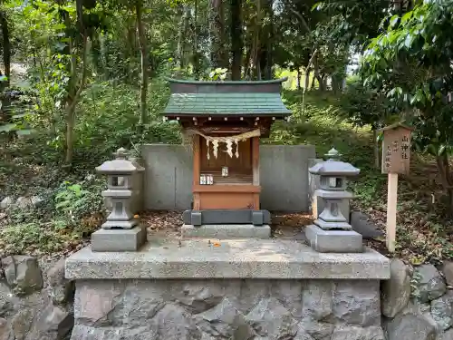 五所神社の{uncategorized: "未分類", other: "その他", undefined: "問題あり", building: "その他建物", grave: "お墓", sacred_gate: "鳥居", guardian: "狛犬", statue: "像", buddha: "仏像", history: "歴史", nature: "自然", garden: "庭園", animal: "動物", pagoda: "塔", temizu: "手水舎", mountain_gate: "山門・神門", sanctuary: "本殿・本堂", subordinate: "末社・摂社", art: "芸術", scenery: "景色", jizo: "地蔵", ema: "絵馬", goshuin: "御朱印", omikuji: "おみくじ", items: "授与品その他", amulet: "お守り", goshuincho: "御朱印帳", eats: "食事", festival: "お祭り", votive_dance: "神楽", shichigosan: "七五三参", wedding: "結婚式", experience: "体験その他", initially: "初詣", around: "周辺", anti_infection: "感染症対策"}