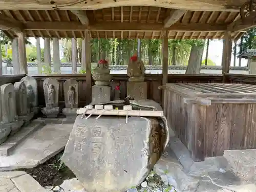 地蔵寺奥の院　五百羅漢堂(徳島県)