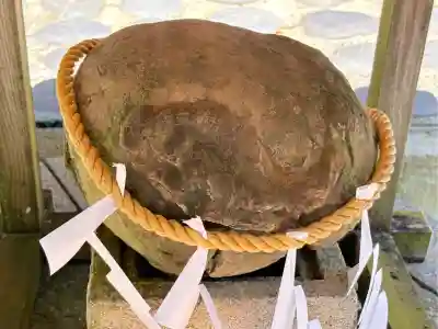 大頭龍神社の{uncategorized: "未分類", other: "その他", undefined: "問題あり", building: "その他建物", grave: "お墓", sacred_gate: "鳥居", guardian: "狛犬", statue: "像", buddha: "仏像", history: "歴史", nature: "自然", garden: "庭園", animal: "動物", pagoda: "塔", temizu: "手水舎", mountain_gate: "山門・神門", sanctuary: "本殿・本堂", subordinate: "末社・摂社", art: "芸術", scenery: "景色", jizo: "地蔵", ema: "絵馬", goshuin: "御朱印", omikuji: "おみくじ", items: "授与品その他", amulet: "お守り", goshuincho: "御朱印帳", eats: "食事", festival: "お祭り", votive_dance: "神楽", shichigosan: "七五三参", wedding: "結婚式", experience: "体験その他", initially: "初詣", around: "周辺", anti_infection: "感染症対策"}