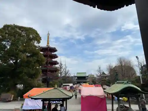 川崎大師不動堂の{uncategorized: "未分類", other: "その他", undefined: "問題あり", building: "その他建物", grave: "お墓", sacred_gate: "鳥居", guardian: "狛犬", statue: "像", buddha: "仏像", history: "歴史", nature: "自然", garden: "庭園", animal: "動物", pagoda: "塔", temizu: "手水舎", mountain_gate: "山門・神門", sanctuary: "本殿・本堂", subordinate: "末社・摂社", art: "芸術", scenery: "景色", jizo: "地蔵", ema: "絵馬", goshuin: "御朱印", omikuji: "おみくじ", items: "授与品その他", amulet: "お守り", goshuincho: "御朱印帳", eats: "食事", festival: "お祭り", votive_dance: "神楽", shichigosan: "七五三参", wedding: "結婚式", experience: "体験その他", initially: "初詣", around: "周辺", anti_infection: "感染症対策"}
