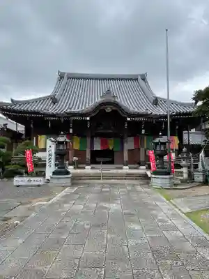 無量寺の本殿・本堂
