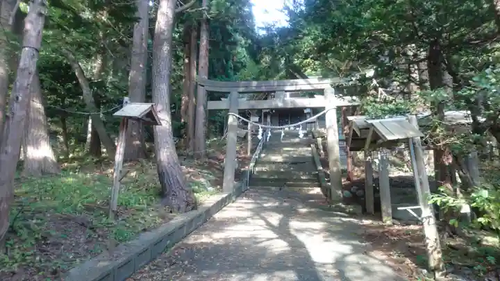 澳津神社の鳥居