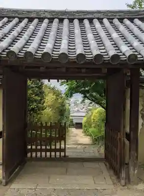 白毫寺の山門・神門