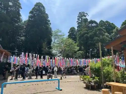 串間神社の{uncategorized: "未分類", other: "その他", undefined: "問題あり", building: "その他建物", grave: "お墓", sacred_gate: "鳥居", guardian: "狛犬", statue: "像", buddha: "仏像", history: "歴史", nature: "自然", garden: "庭園", animal: "動物", pagoda: "塔", temizu: "手水舎", mountain_gate: "山門・神門", sanctuary: "本殿・本堂", subordinate: "末社・摂社", art: "芸術", scenery: "景色", jizo: "地蔵", ema: "絵馬", goshuin: "御朱印", omikuji: "おみくじ", items: "授与品その他", amulet: "お守り", goshuincho: "御朱印帳", eats: "食事", festival: "お祭り", votive_dance: "神楽", shichigosan: "七五三参", wedding: "結婚式", experience: "体験その他", initially: "初詣", around: "周辺", anti_infection: "感染症対策"}