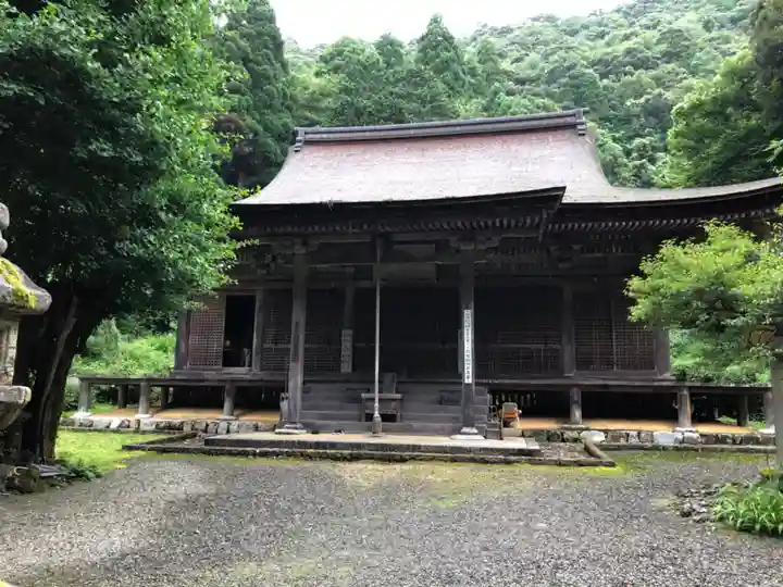 羽賀寺の本殿・本堂