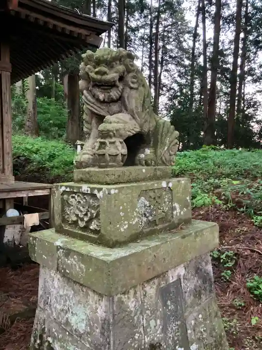 剱神社の{uncategorized: "未分類", other: "その他", undefined: "問題あり", building: "その他建物", grave: "お墓", sacred_gate: "鳥居", guardian: "狛犬", statue: "像", buddha: "仏像", history: "歴史", nature: "自然", garden: "庭園", animal: "動物", pagoda: "塔", temizu: "手水舎", mountain_gate: "山門・神門", sanctuary: "本殿・本堂", subordinate: "末社・摂社", art: "芸術", scenery: "景色", jizo: "地蔵", ema: "絵馬", goshuin: "御朱印", omikuji: "おみくじ", items: "授与品その他", amulet: "お守り", goshuincho: "御朱印帳", eats: "食事", festival: "お祭り", votive_dance: "神楽", shichigosan: "七五三参", wedding: "結婚式", experience: "体験その他", initially: "初詣", around: "周辺", anti_infection: "感染症対策"}