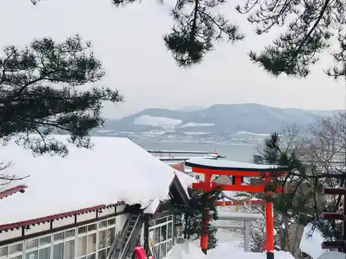 高島稲荷神社の景色