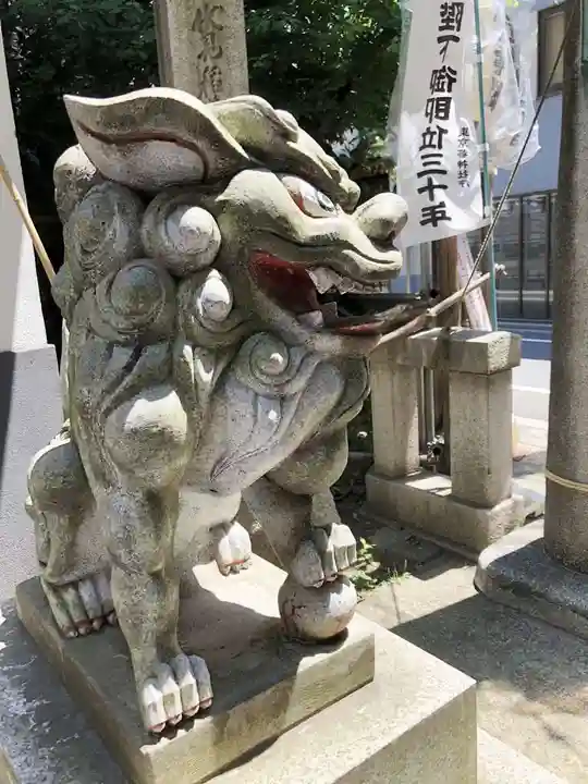 銀杏岡八幡神社の狛犬