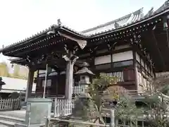 妙蓮寺の本殿