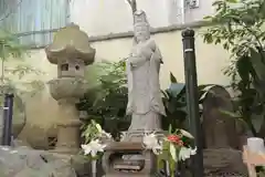 王子 善光寺の像