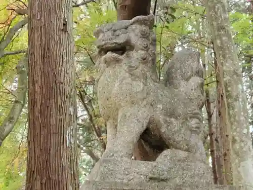 杉森神社の狛犬