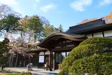紫雲寺の本殿・本堂
