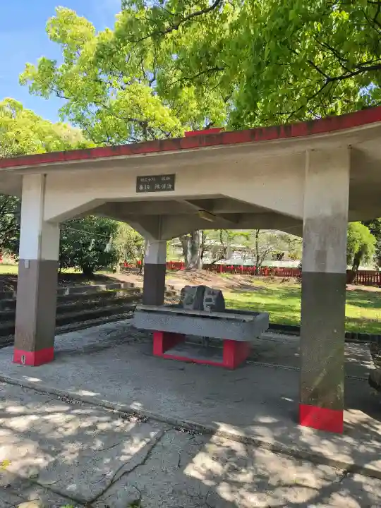 手貫神社の{uncategorized: "未分類", other: "その他", undefined: "問題あり", building: "その他建物", grave: "お墓", sacred_gate: "鳥居", guardian: "狛犬", statue: "像", buddha: "仏像", history: "歴史", nature: "自然", garden: "庭園", animal: "動物", pagoda: "塔", temizu: "手水舎", mountain_gate: "山門・神門", sanctuary: "本殿・本堂", subordinate: "末社・摂社", art: "芸術", scenery: "景色", jizo: "地蔵", ema: "絵馬", goshuin: "御朱印", omikuji: "おみくじ", items: "授与品その他", amulet: "お守り", goshuincho: "御朱印帳", eats: "食事", festival: "お祭り", votive_dance: "神楽", shichigosan: "七五三参", wedding: "結婚式", experience: "体験その他", initially: "初詣", around: "周辺", anti_infection: "感染症対策"}