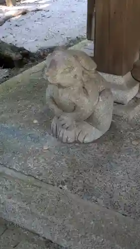 岡崎神社の狛犬