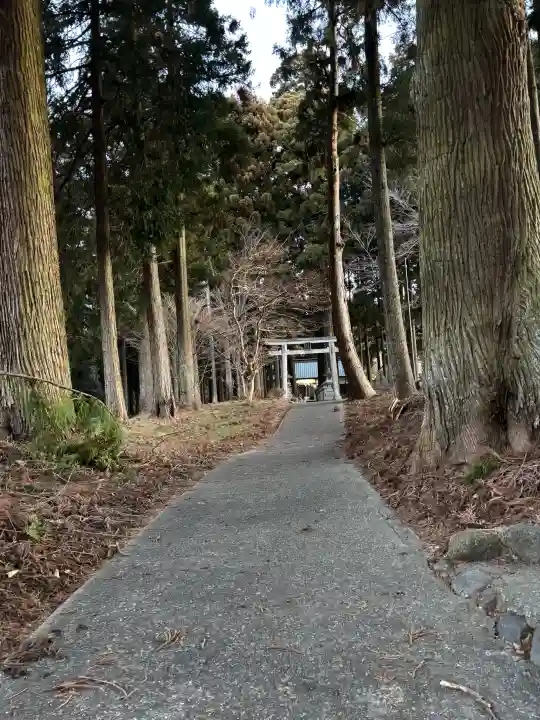 山宮浅間神社の{uncategorized: "未分類", other: "その他", undefined: "問題あり", building: "その他建物", grave: "お墓", sacred_gate: "鳥居", guardian: "狛犬", statue: "像", buddha: "仏像", history: "歴史", nature: "自然", garden: "庭園", animal: "動物", pagoda: "塔", temizu: "手水舎", mountain_gate: "山門・神門", sanctuary: "本殿・本堂", subordinate: "末社・摂社", art: "芸術", scenery: "景色", jizo: "地蔵", ema: "絵馬", goshuin: "御朱印", omikuji: "おみくじ", items: "授与品その他", amulet: "お守り", goshuincho: "御朱印帳", eats: "食事", festival: "お祭り", votive_dance: "神楽", shichigosan: "七五三参", wedding: "結婚式", experience: "体験その他", initially: "初詣", around: "周辺", anti_infection: "感染症対策"}