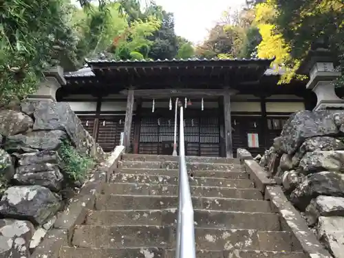 黒戸奈神社の建物その他