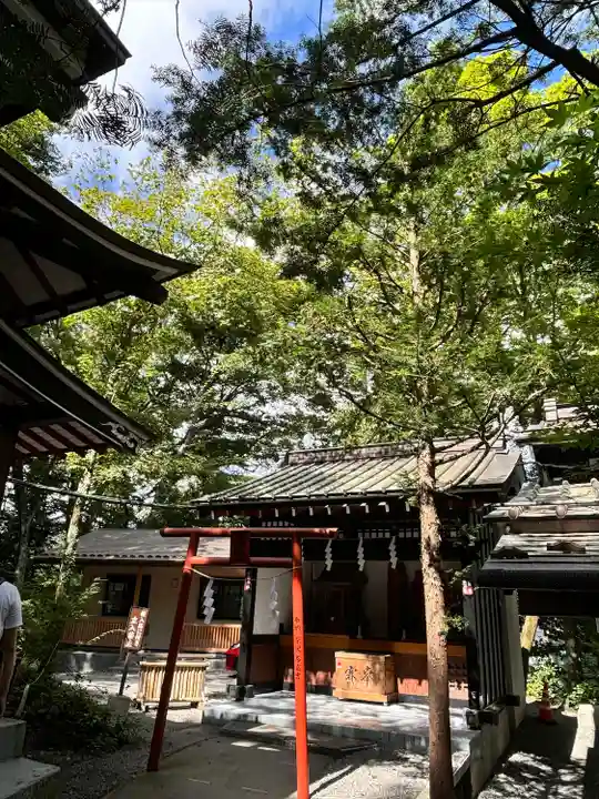 新屋山神社(山梨県)