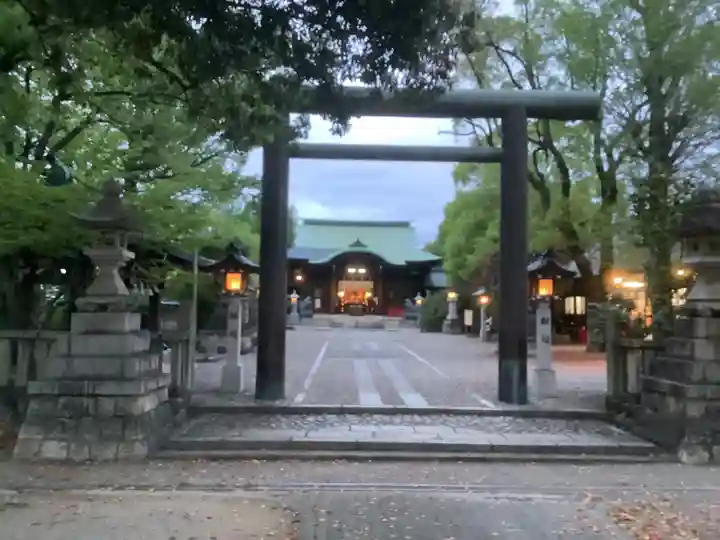 溝旗神社(肇國神社)の鳥居