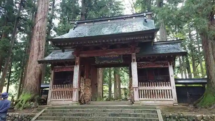 雲洞庵の山門・神門