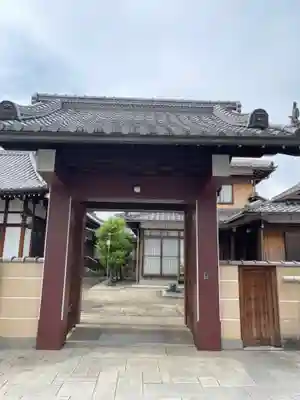 泉福寺の山門・神門