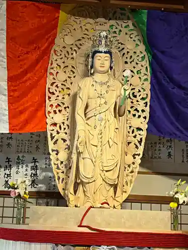 伊勢の国 四天王寺の{uncategorized: "未分類", other: "その他", undefined: "問題あり", building: "その他建物", grave: "お墓", sacred_gate: "鳥居", guardian: "狛犬", statue: "像", buddha: "仏像", history: "歴史", nature: "自然", garden: "庭園", animal: "動物", pagoda: "塔", temizu: "手水舎", mountain_gate: "山門・神門", sanctuary: "本殿・本堂", subordinate: "末社・摂社", art: "芸術", scenery: "景色", jizo: "地蔵", ema: "絵馬", goshuin: "御朱印", omikuji: "おみくじ", items: "授与品その他", amulet: "お守り", goshuincho: "御朱印帳", eats: "食事", festival: "お祭り", votive_dance: "神楽", shichigosan: "七五三参", wedding: "結婚式", experience: "体験その他", initially: "初詣", around: "周辺", anti_infection: "感染症対策"}