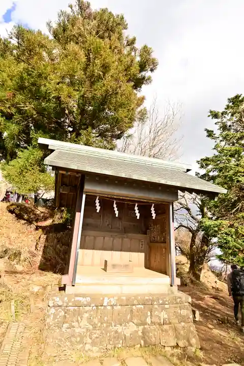 大山阿夫利神社本社の末社・摂社