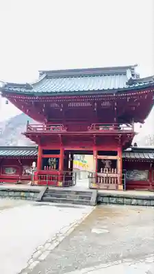 中禅寺の山門・神門