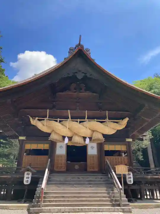 諏訪大社下社秋宮(長野県)