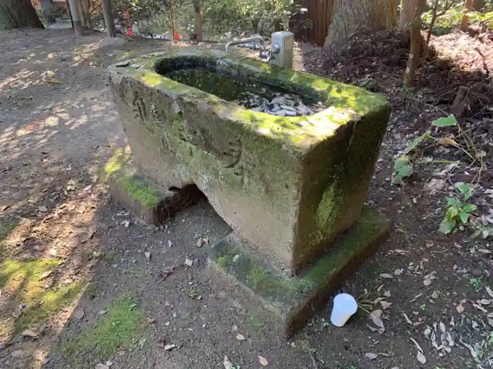 三島神社の手水舎