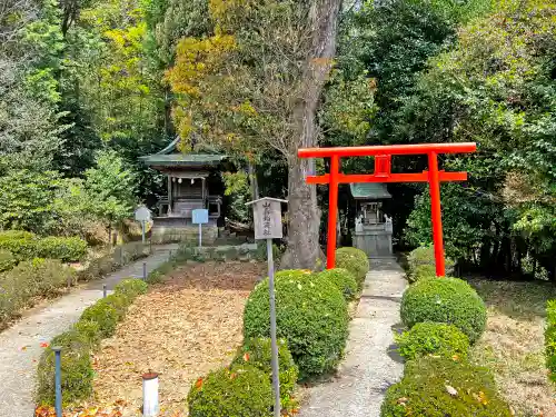 白國神社の末社