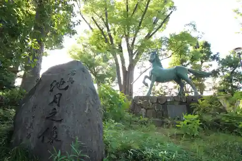 千束八幡神社の狛犬