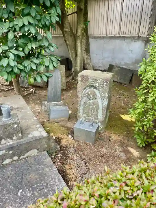城官寺の{uncategorized: "未分類", other: "その他", undefined: "問題あり", building: "その他建物", grave: "お墓", sacred_gate: "鳥居", guardian: "狛犬", statue: "像", buddha: "仏像", history: "歴史", nature: "自然", garden: "庭園", animal: "動物", pagoda: "塔", temizu: "手水舎", mountain_gate: "山門・神門", sanctuary: "本殿・本堂", subordinate: "末社・摂社", art: "芸術", scenery: "景色", jizo: "地蔵", ema: "絵馬", goshuin: "御朱印", omikuji: "おみくじ", items: "授与品その他", amulet: "お守り", goshuincho: "御朱印帳", eats: "食事", festival: "お祭り", votive_dance: "神楽", shichigosan: "七五三参", wedding: "結婚式", experience: "体験その他", initially: "初詣", around: "周辺", anti_infection: "感染症対策"}