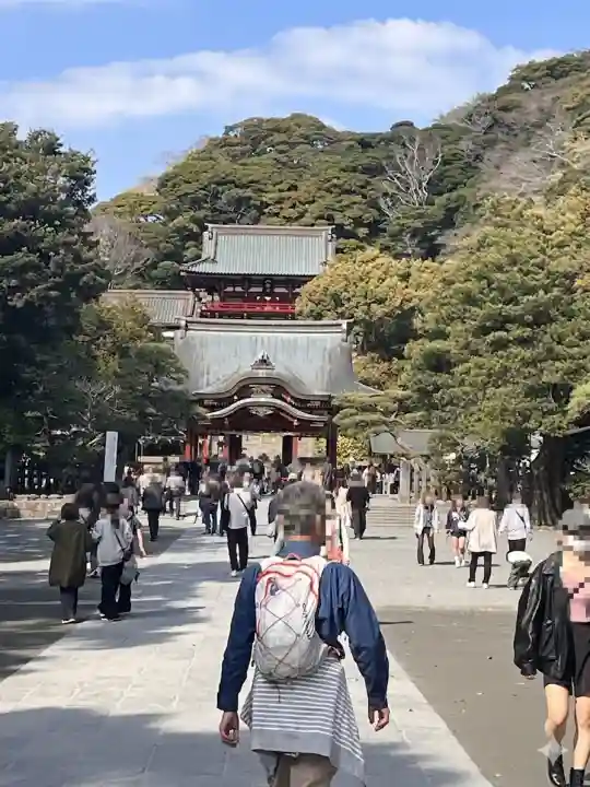 鶴岡八幡宮の{uncategorized: "未分類", other: "その他", undefined: "問題あり", building: "その他建物", grave: "お墓", sacred_gate: "鳥居", guardian: "狛犬", statue: "像", buddha: "仏像", history: "歴史", nature: "自然", garden: "庭園", animal: "動物", pagoda: "塔", temizu: "手水舎", mountain_gate: "山門・神門", sanctuary: "本殿・本堂", subordinate: "末社・摂社", art: "芸術", scenery: "景色", jizo: "地蔵", ema: "絵馬", goshuin: "御朱印", omikuji: "おみくじ", items: "授与品その他", amulet: "お守り", goshuincho: "御朱印帳", eats: "食事", festival: "お祭り", votive_dance: "神楽", shichigosan: "七五三参", wedding: "結婚式", experience: "体験その他", initially: "初詣", around: "周辺", anti_infection: "感染症対策"}