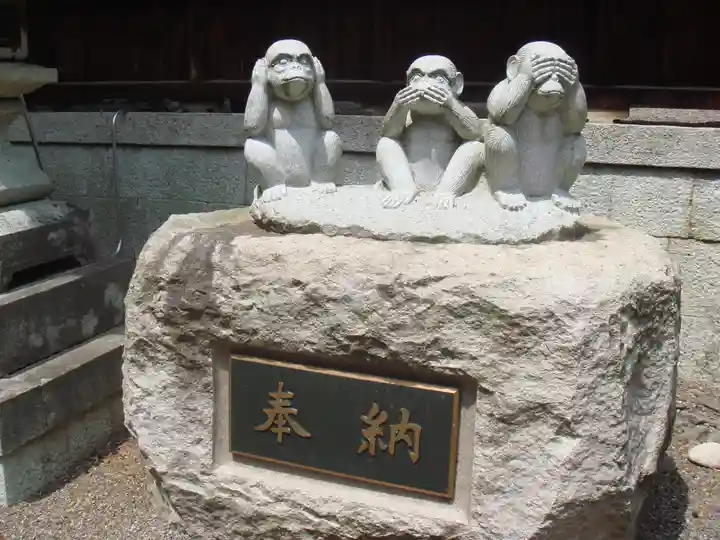 日吉神社の像