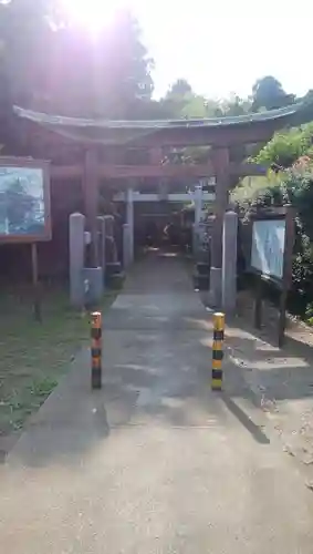 巌島神社の鳥居