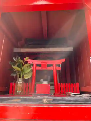 楠谷白玉稲荷社の本殿・本堂